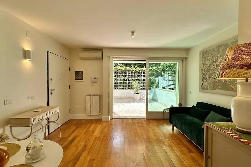 Elegant Apartment With Terrace In Balduina Rome Italy